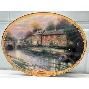 Bradford Exchange Lamplight Inn Limited Edition Thomas Kinkade Collector Plate